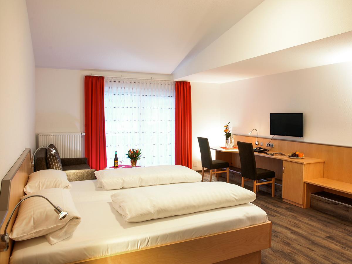 Hotel Gasthof Zum Biber Motten Kültér fotó