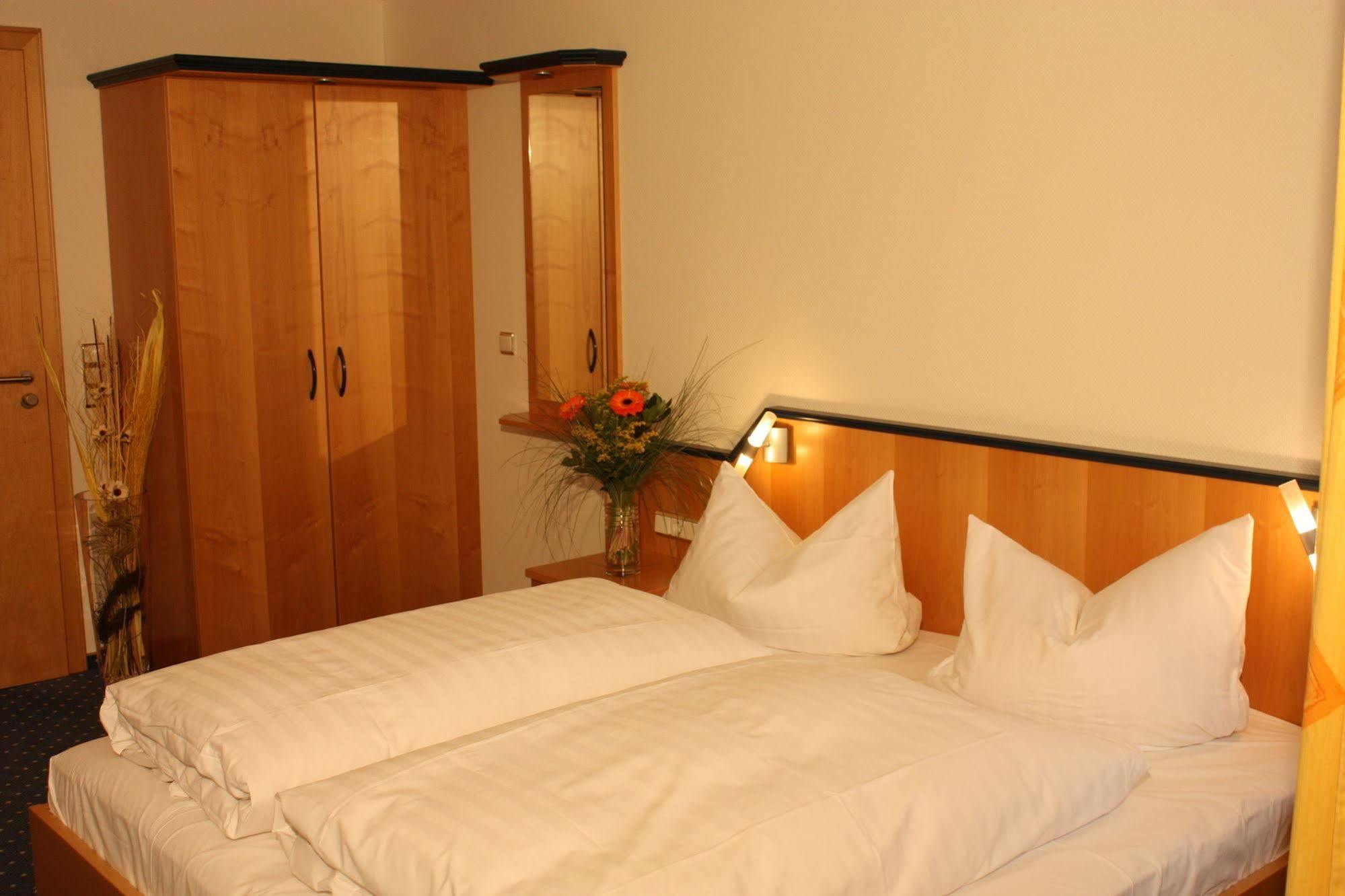 Hotel Gasthof Zum Biber Motten Kültér fotó